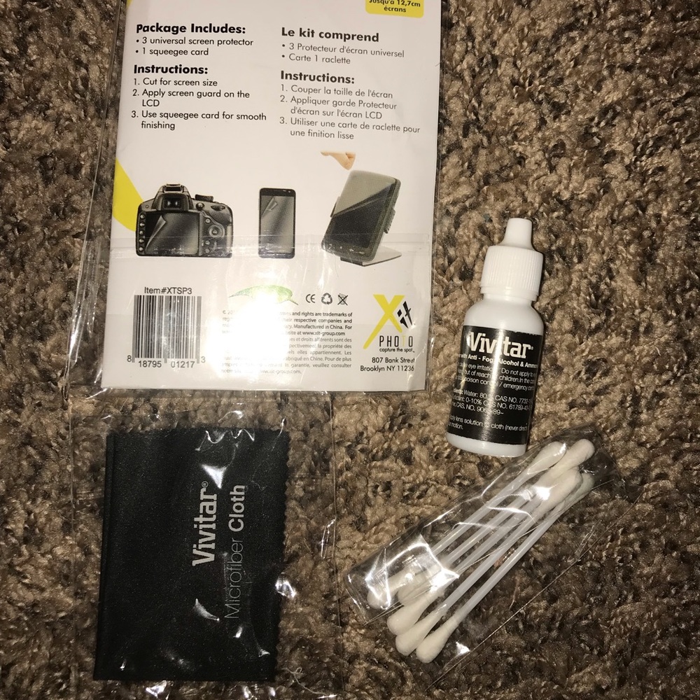 Mini tripod and Cleaning supplies